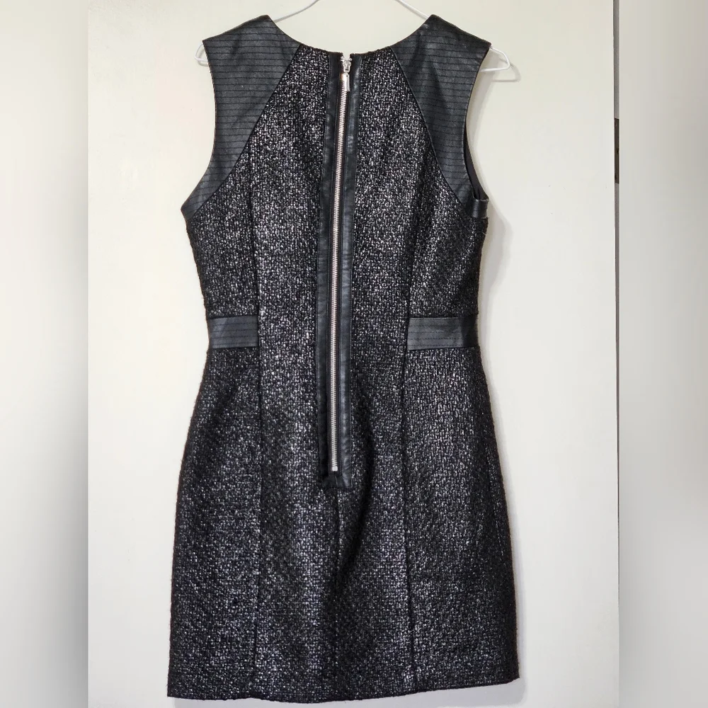 VTG Bebe Metallic Silver Tweed Faux Leather Panel Zip Sheath Dress Size 6 y2k ​ - Picture 5 of 10